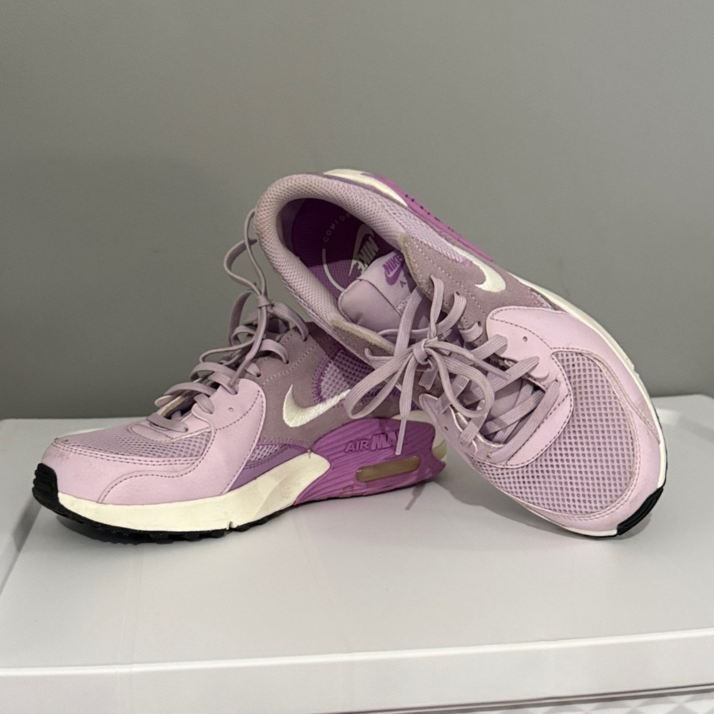 Nike Women's Purple and White Air Sneakers